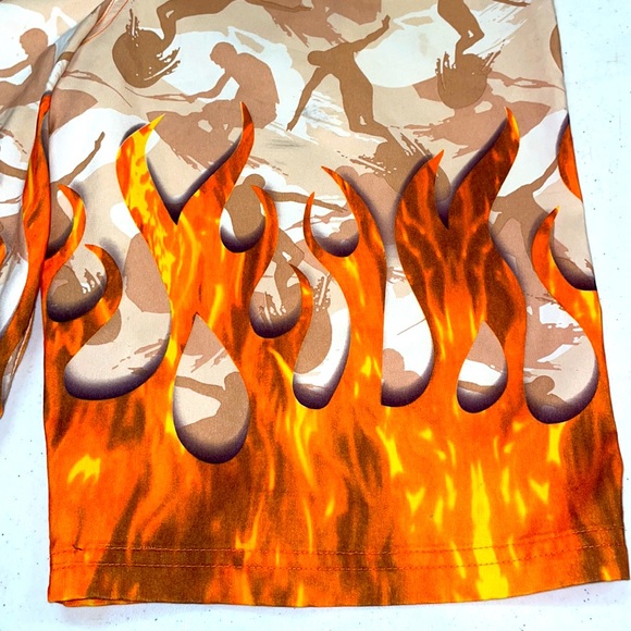 No Boundaries Board Shorts Surfers & Flames - Picture 3 of 8